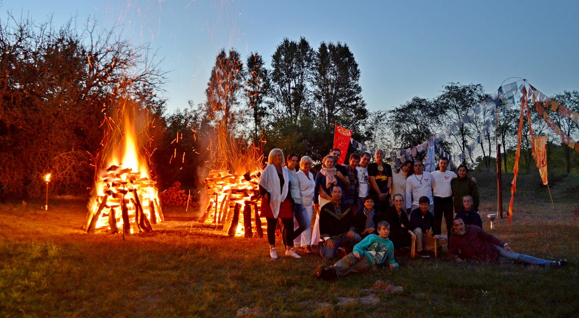 Participants at the 2017 · Autumn Four Seasons Firewalk